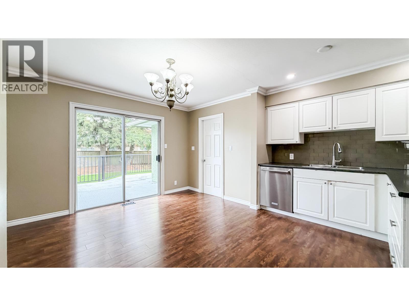 8671 Mowbray Road, Richmond, British Columbia  V7A 2B9 - Photo 13 - R3107647