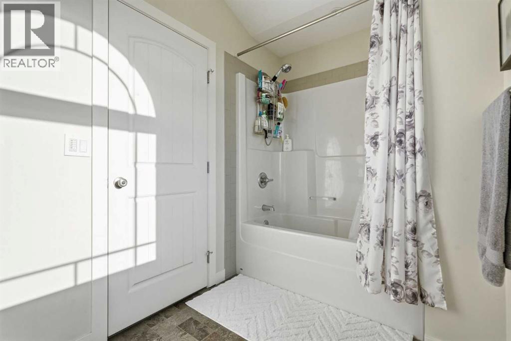 99 Valarosa Drive, Didsbury, Alberta  T0M 0W0 - Photo 31 - A2298684