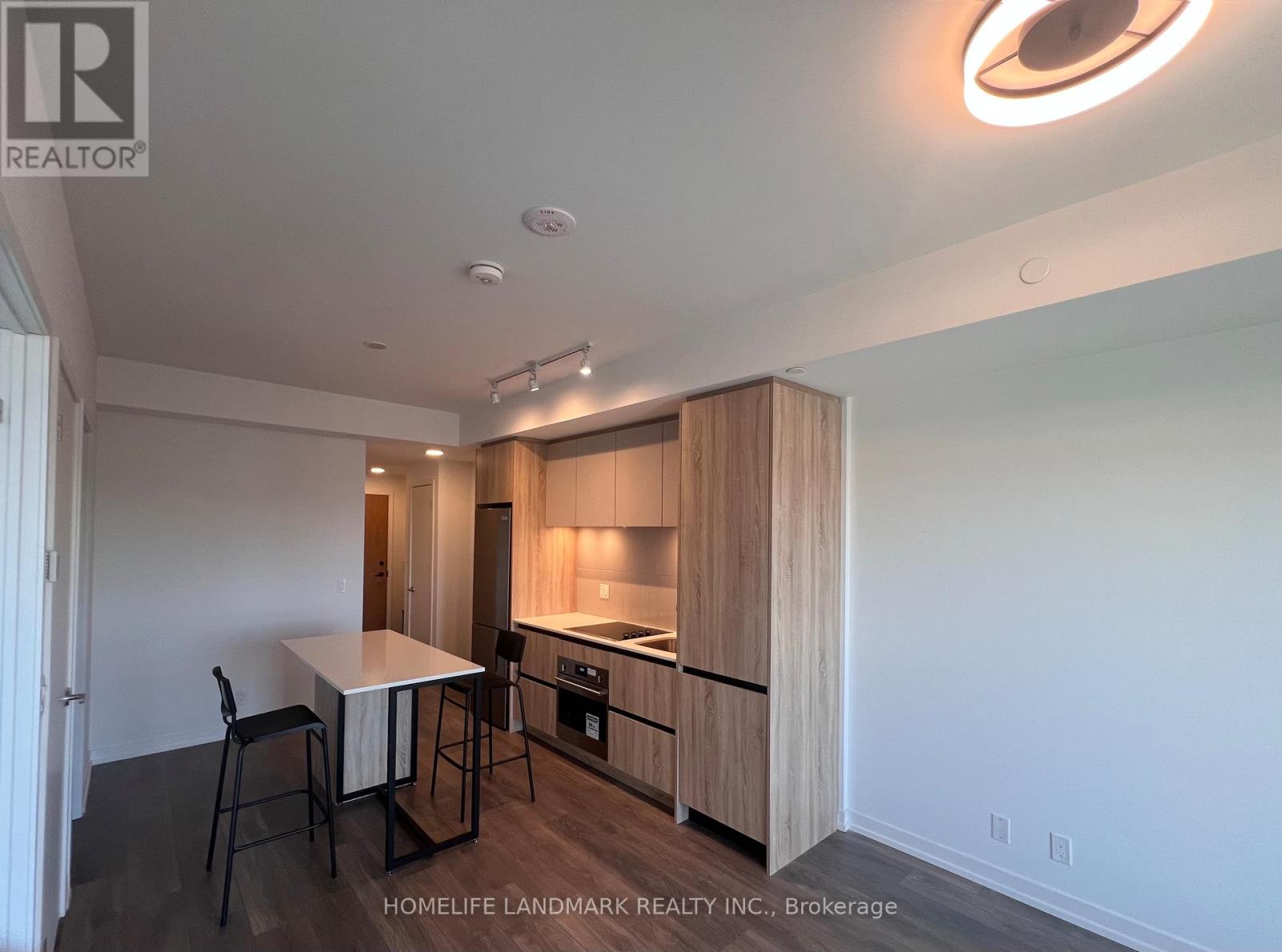 902 - 8 Beverley Glen Boulevard, Vaughan (Beverley Glen), Ontario  L4J 0L5 - Photo 10 - N12967084