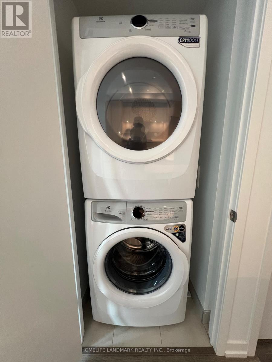 902 - 8 Beverley Glen Boulevard, Vaughan (Beverley Glen), Ontario  L4J 0L5 - Photo 15 - N12967084