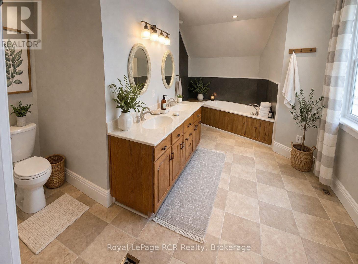 631 9th Avenue, Hanover, Ontario  N4N 2M7 - Photo 16 - X12944298