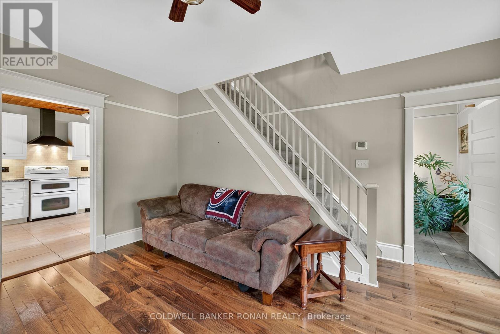 12 Nelson Street, New Tecumseth, Ontario  L9R 1G9 - Photo 10 - N12967196