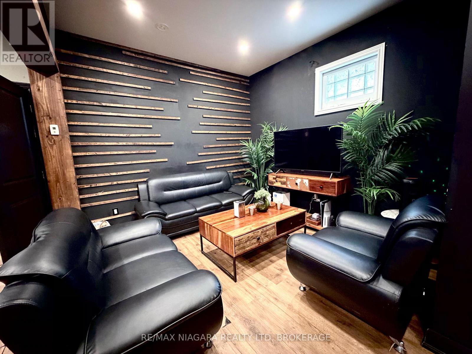 5842 Ferry Street, Niagara Falls, Ontario  L2G 1S9 - Photo 10 - X12954922