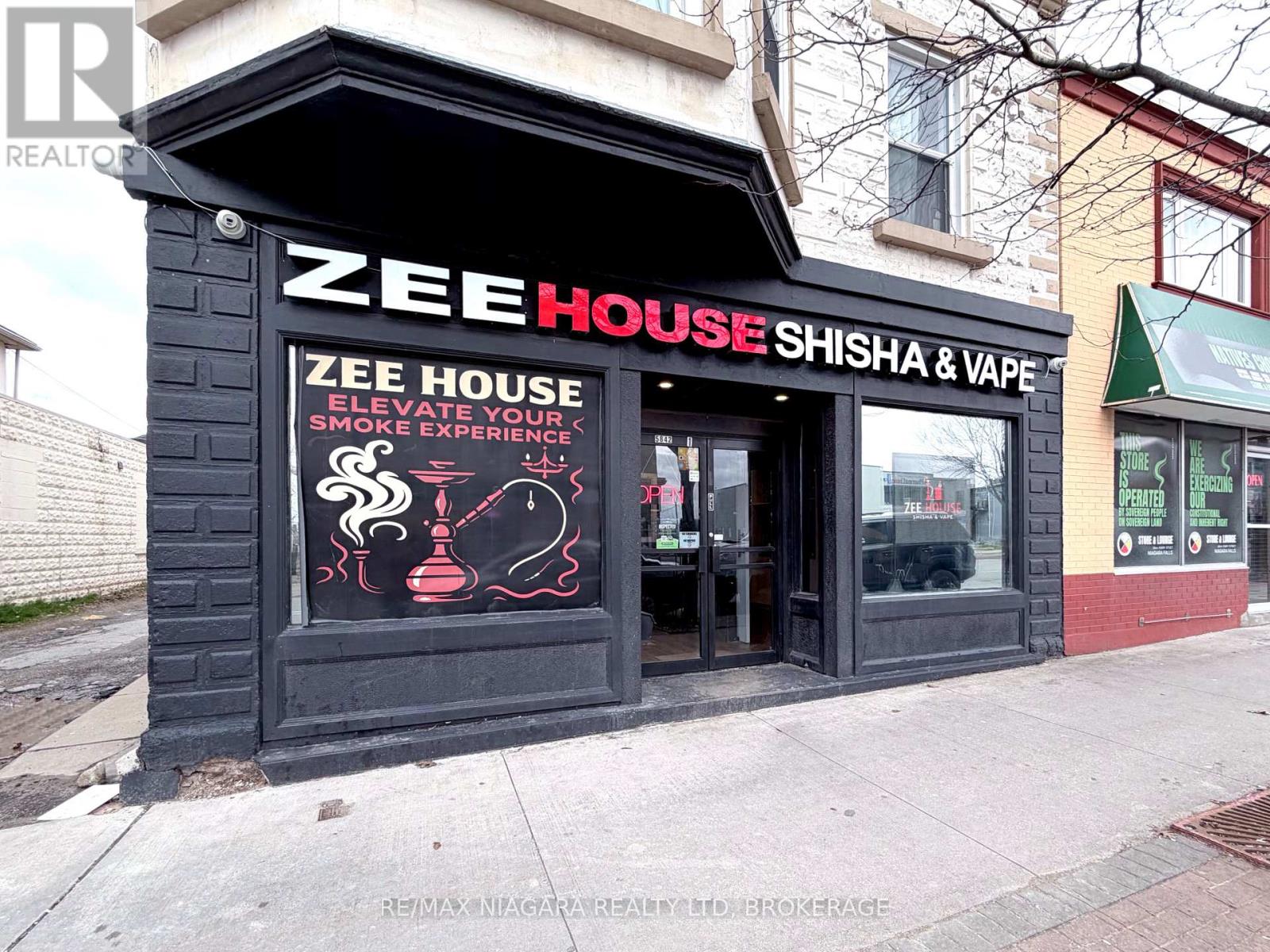 5842 Ferry Street, Niagara Falls, Ontario  L2G 1S9 - Photo 2 - X12954922