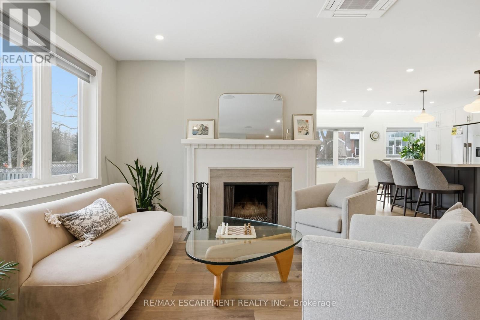 29 Pinewood Trail, Mississauga, Ontario  L5G 2L2 - Photo 6 - W12967042