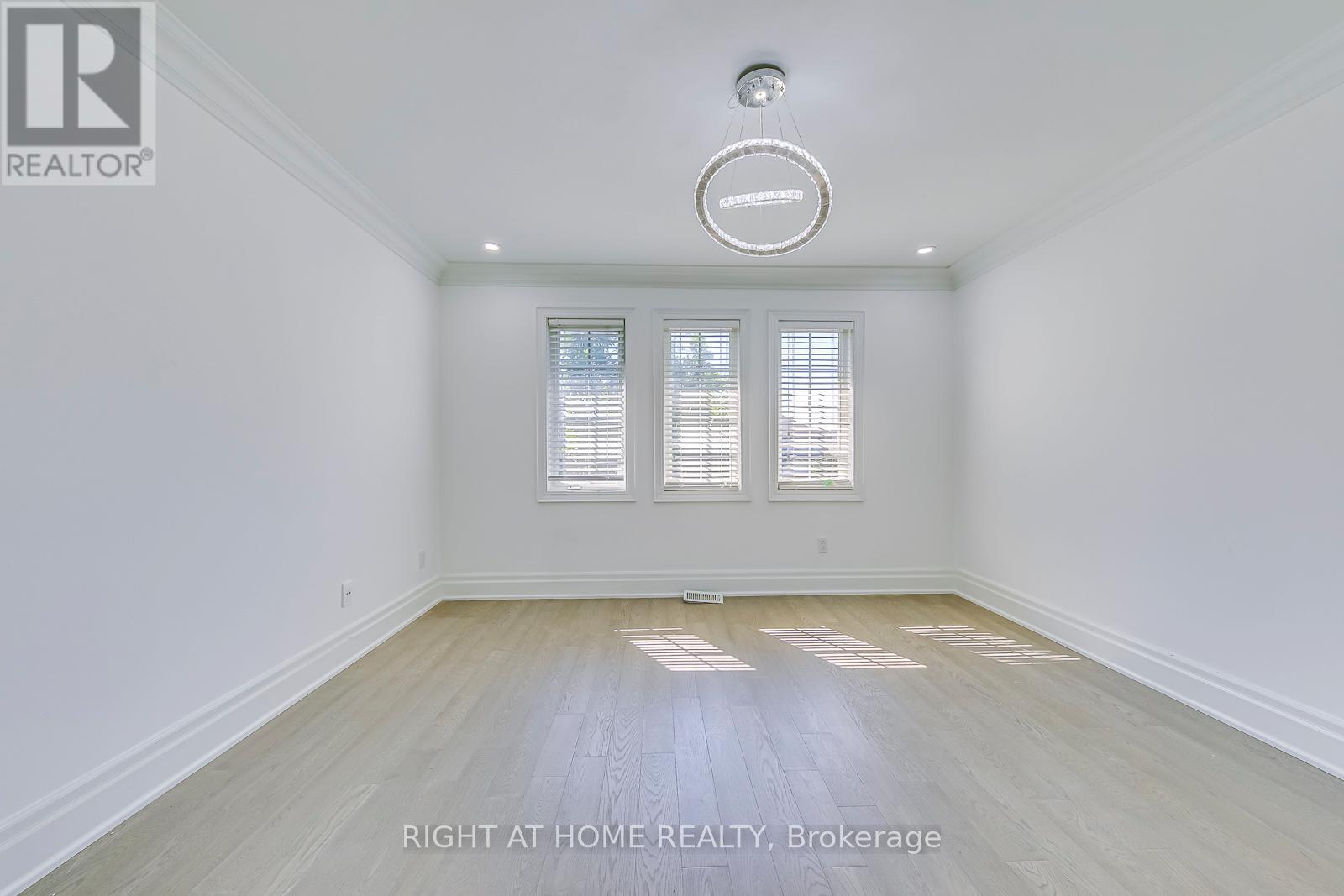 3265 Bruzan Crescent, Mississauga, Ontario  L5N 8E7 - Photo 26 - W12967128