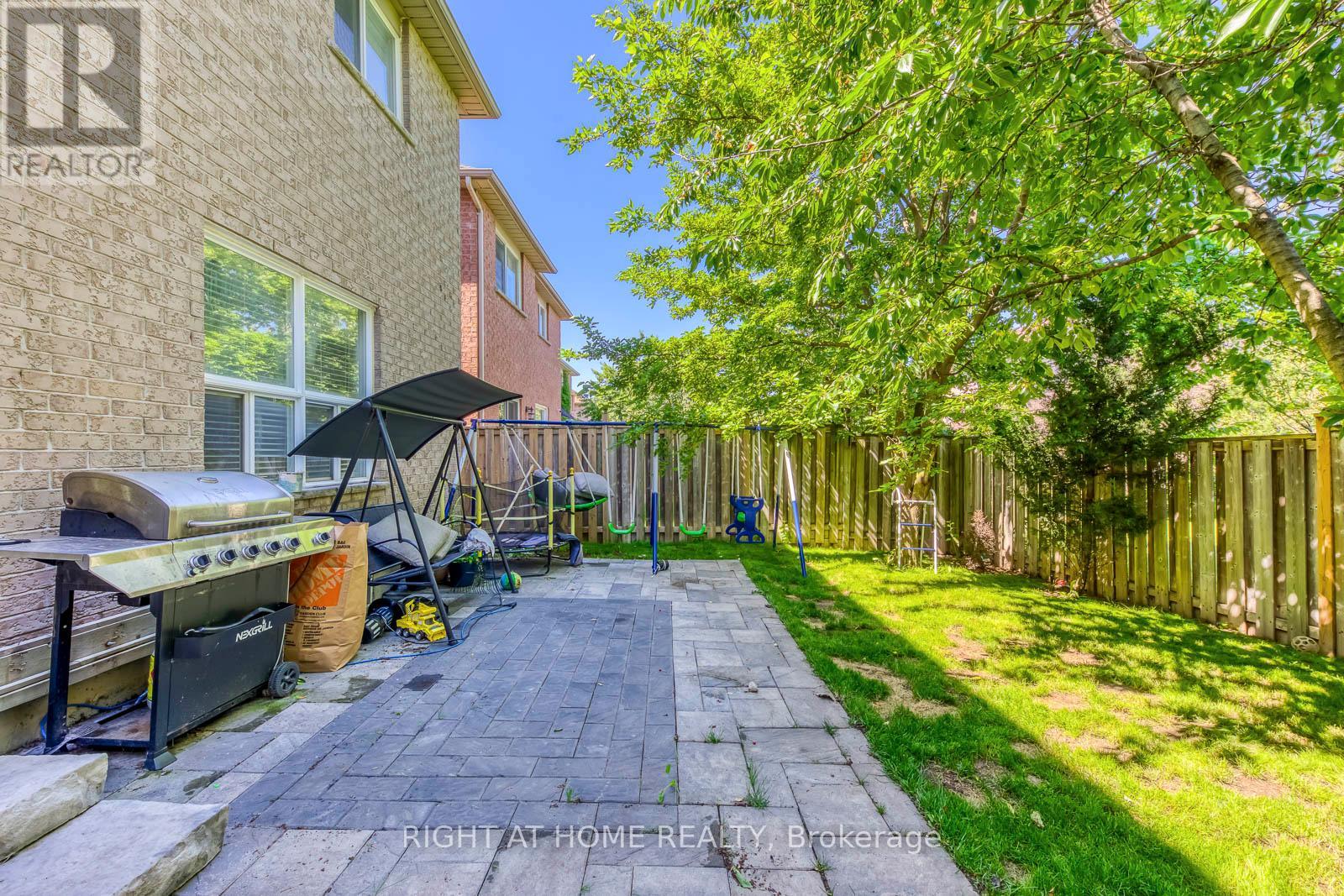 3265 Bruzan Crescent, Mississauga, Ontario  L5N 8E7 - Photo 46 - W12967128
