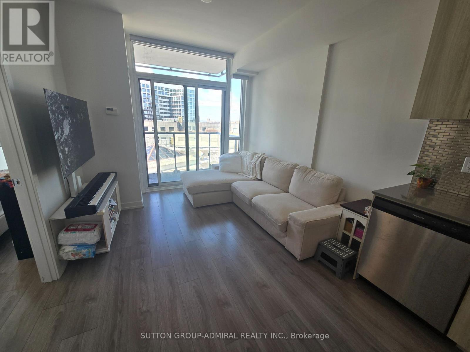 815 - 10 De Boers Drive, Toronto, Ontario  M3J 0H1 - Photo 5 - W12967142