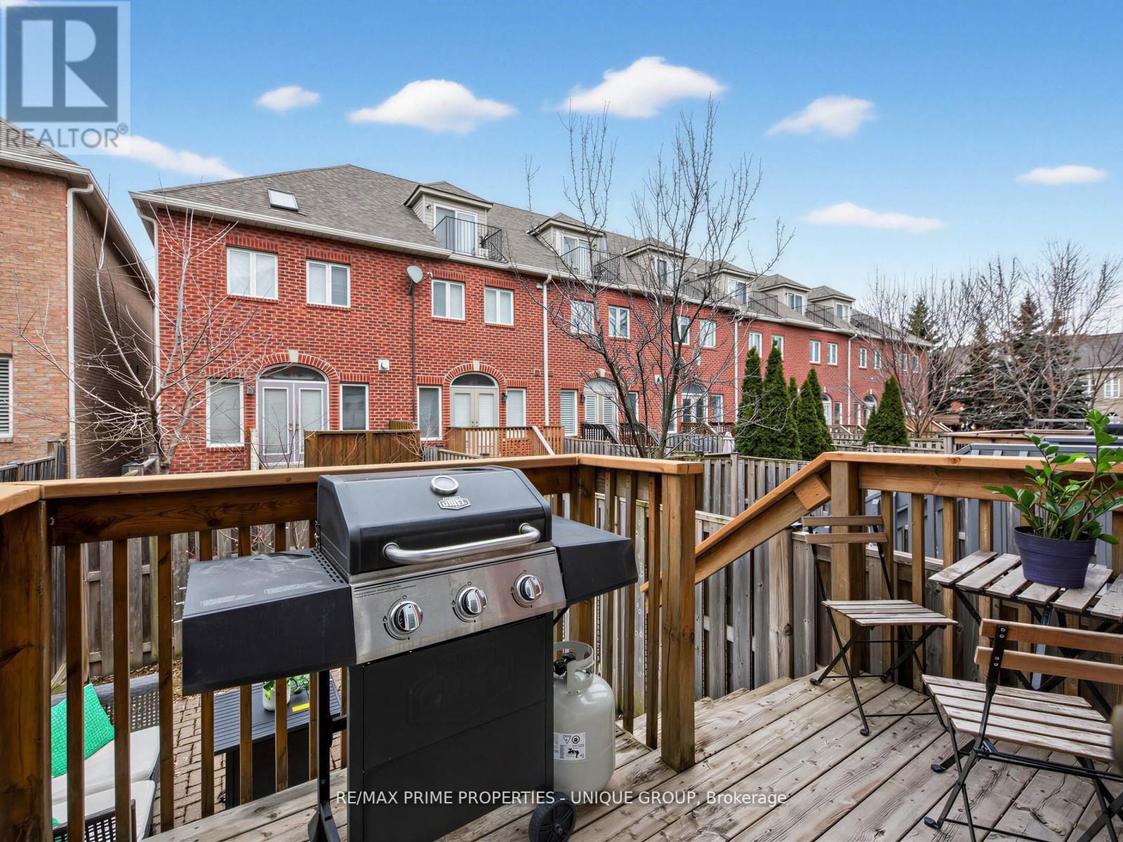 19 James Stock Path, Toronto, Ontario  M8Z 6C6 - Photo 24 - W12967146