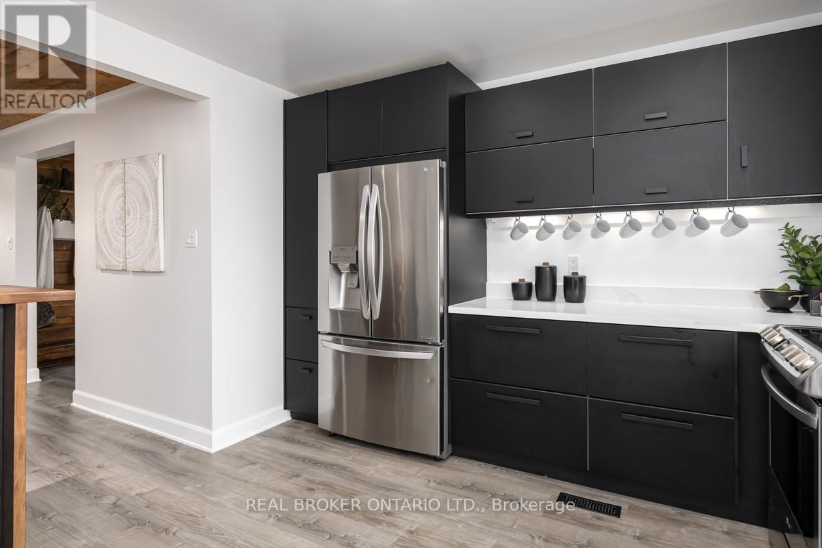 5476 Schueller Crescent, Burlington, Ontario  L7L 3T2 - Photo 11 - W12967166