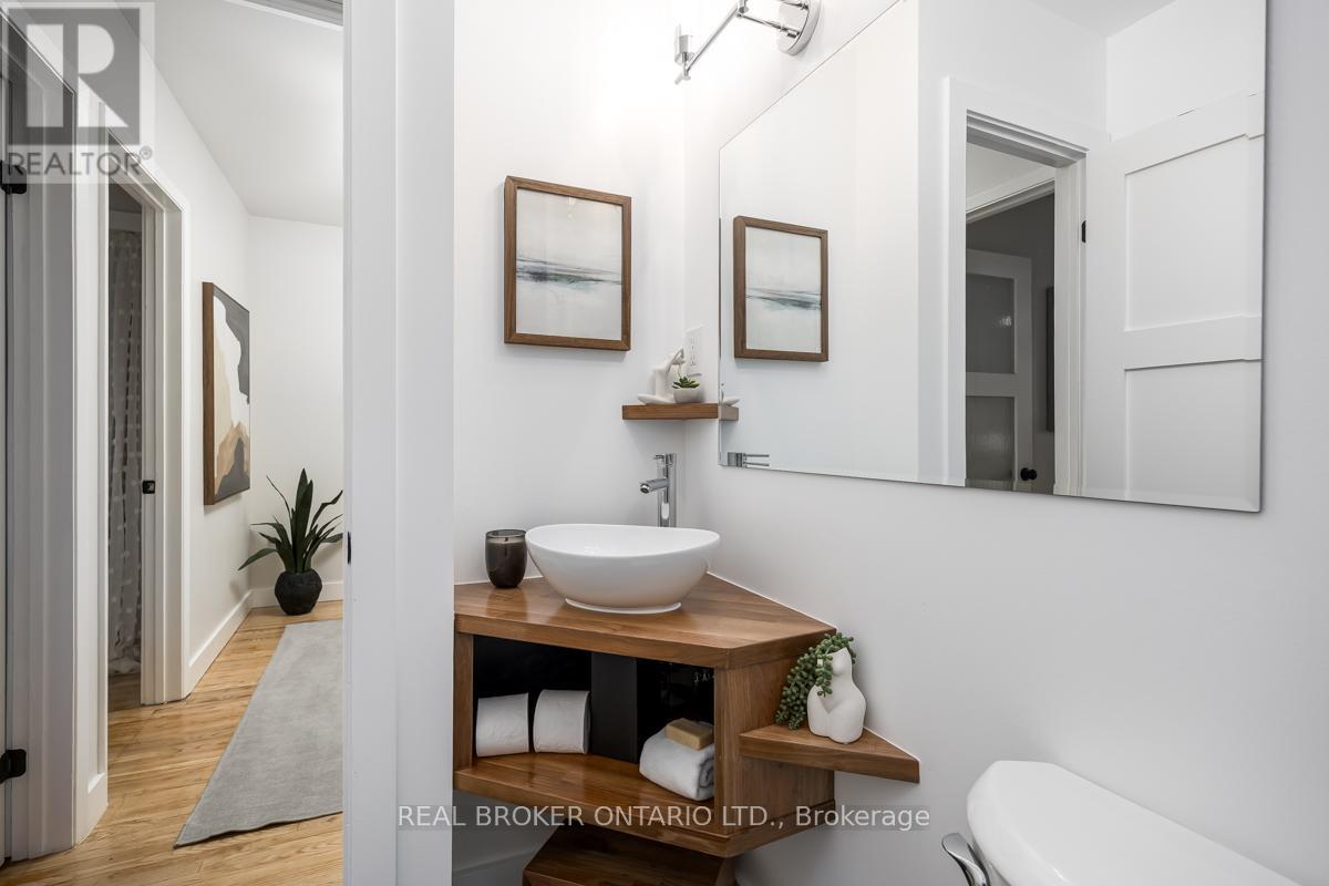 5476 Schueller Crescent, Burlington, Ontario  L7L 3T2 - Photo 21 - W12967166