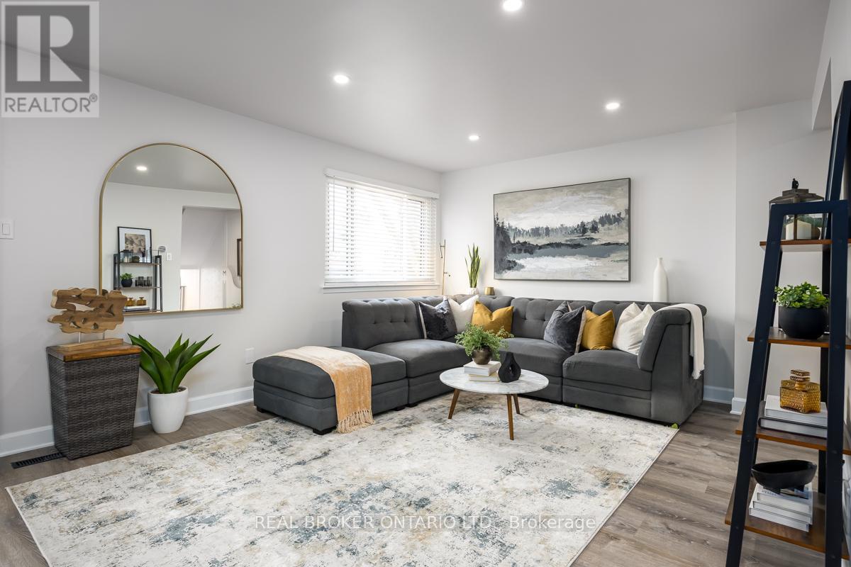 5476 Schueller Crescent, Burlington, Ontario  L7L 3T2 - Photo 7 - W12967166