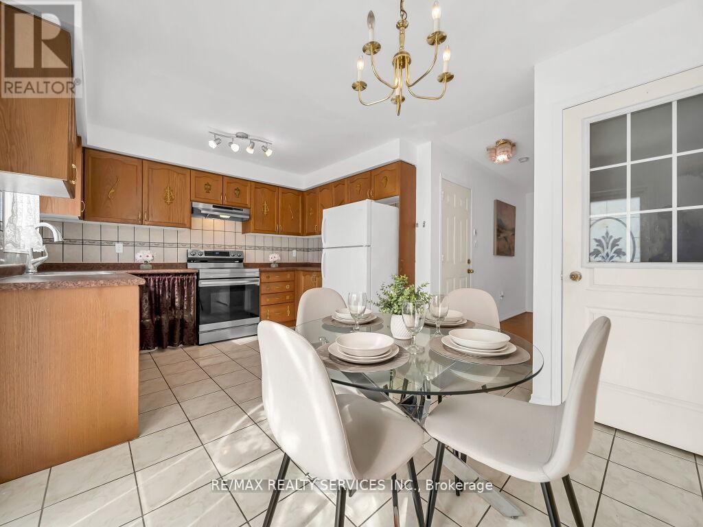 118 Queen Mary Drive, Brampton, Ontario  L7A 2R5 - Photo 14 - W12967178