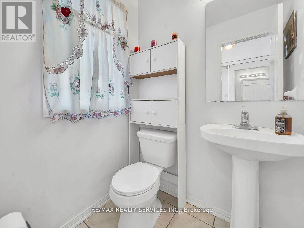 118 Queen Mary Drive, Brampton, Ontario  L7A 2R5 - Photo 16 - W12967178