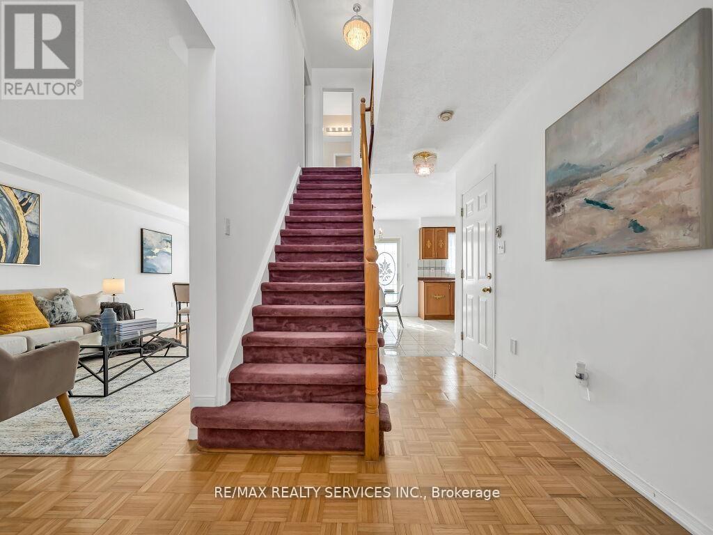 118 Queen Mary Drive, Brampton, Ontario  L7A 2R5 - Photo 17 - W12967178