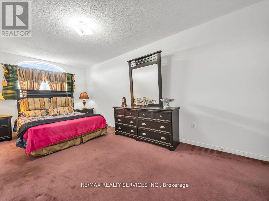 118 Queen Mary Drive, Brampton, Ontario  L7A 2R5 - Photo 22 - W12967178