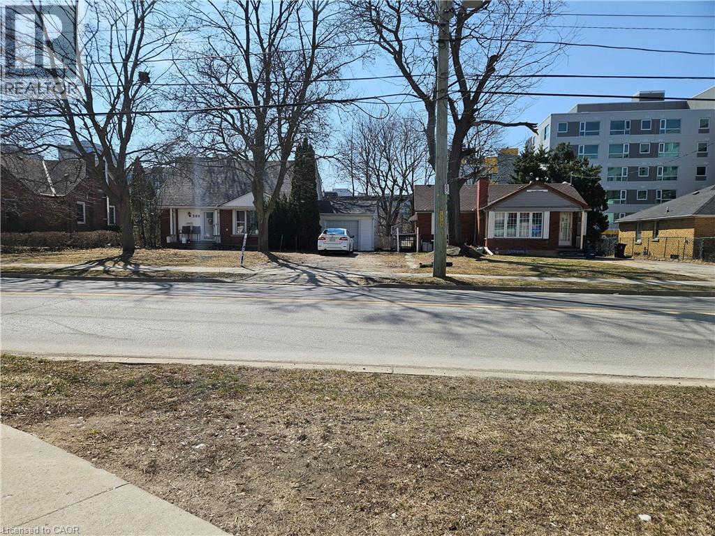 291 Albert Street, Waterloo, Ontario  N2L 3T9 - Photo 3 - 40814061