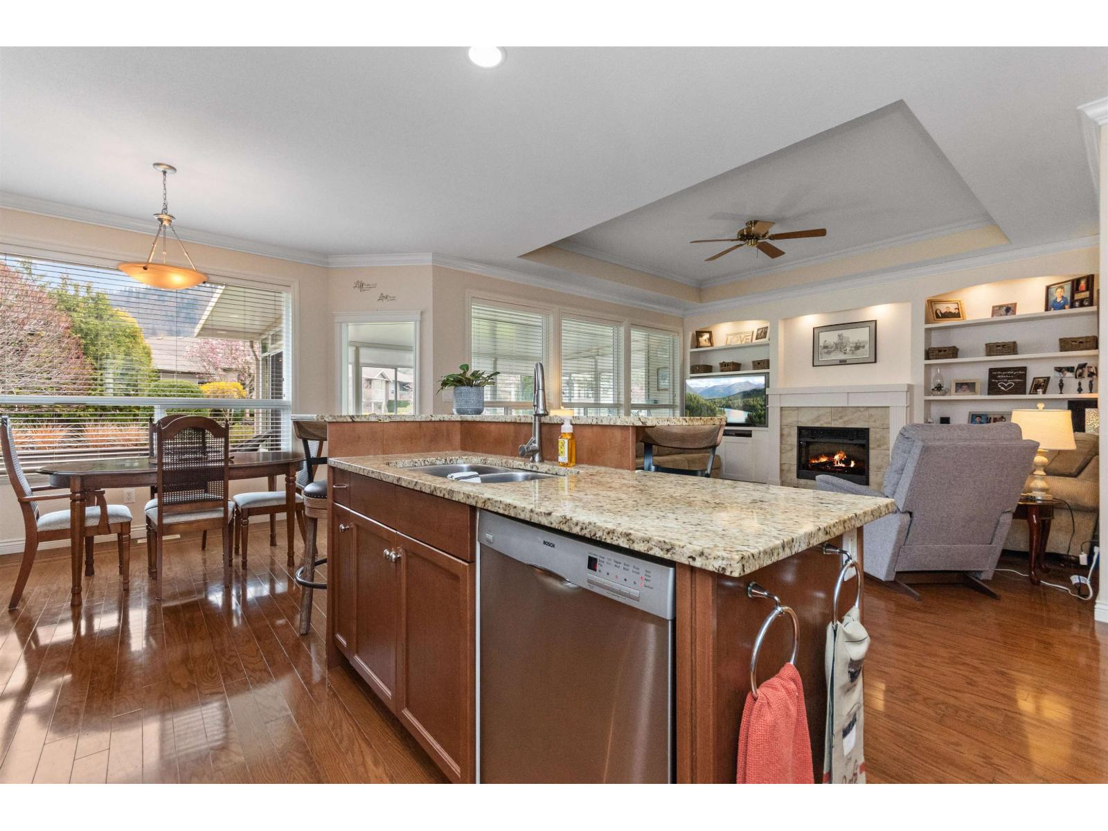 6049 Hunter Creek Crescent, Sardis South, Chilliwack, British Columbia V2R 0B7 - Photo 10 - R3107534