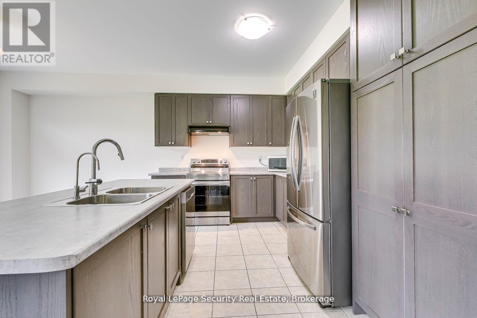 30 Witteveen Drive, Brantford, Ontario  N3T 0S3 - Photo 15 - X12967036