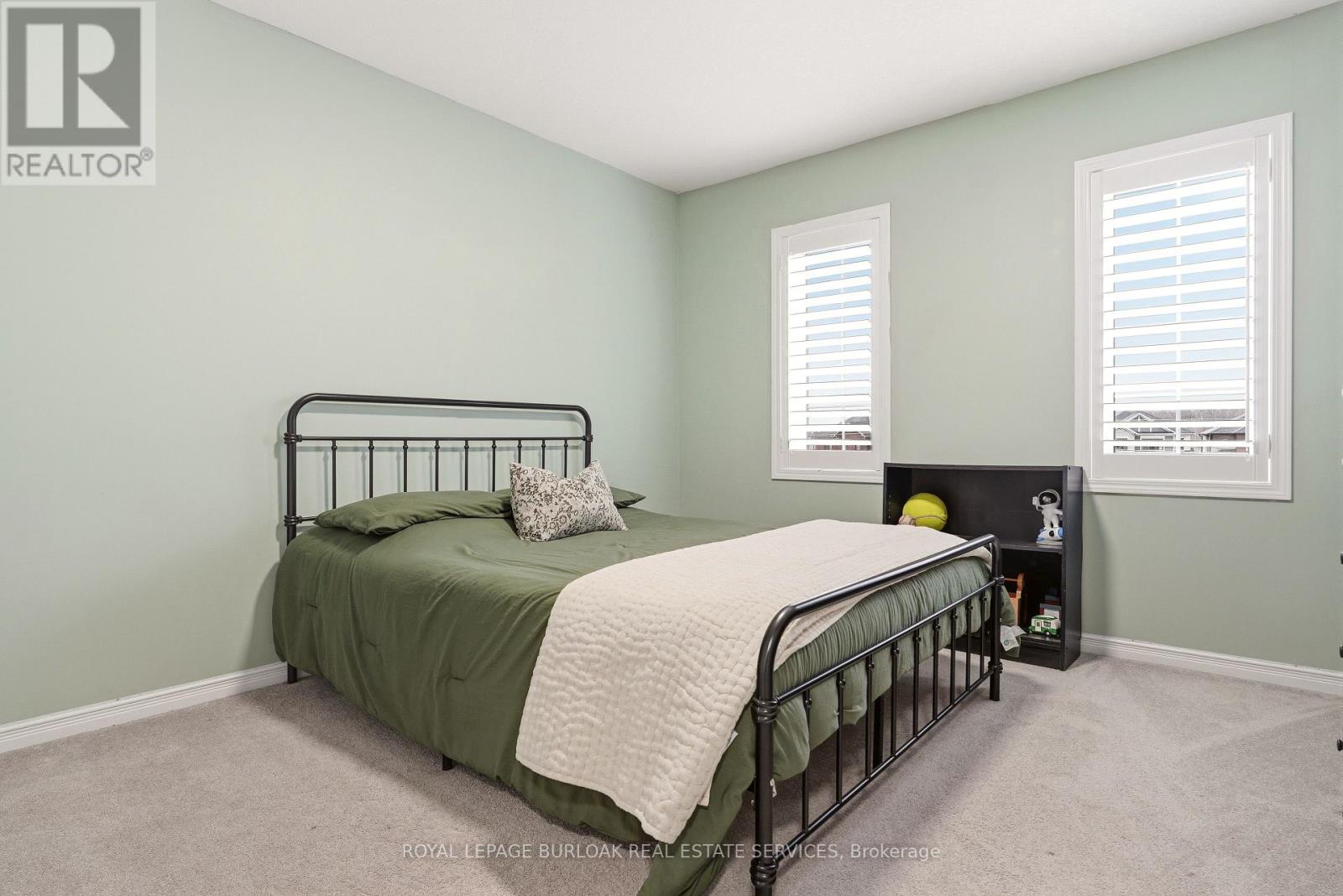 105 Larry Crescent, Haldimand, Ontario  N3W 0B2 - Photo 27 - X12967044