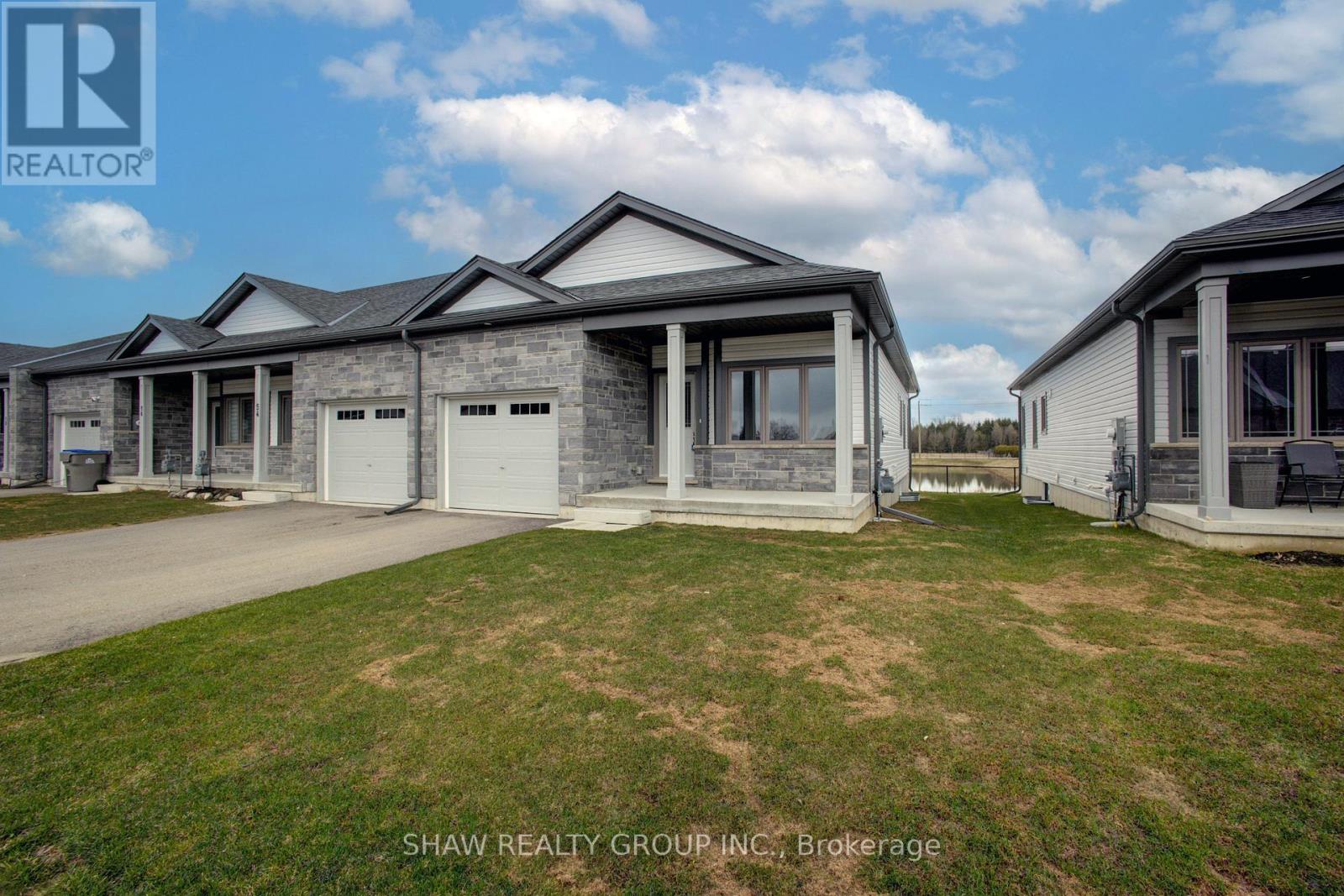 92 Cheryl Avenue, North Perth, Ontario N0G 1B0 - Photo 2 - X12967156