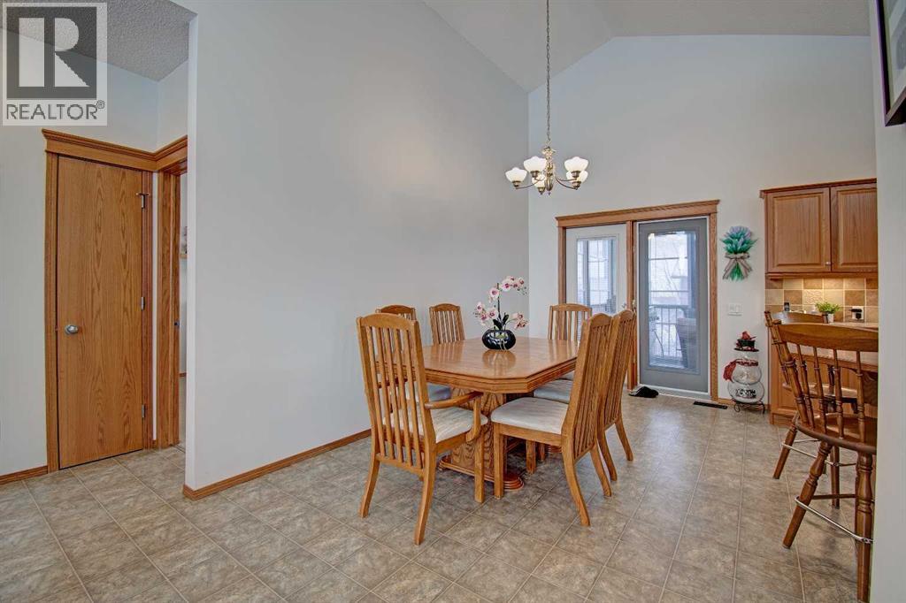 49 Thornfield Close Se, Airdrie, Alberta  T4A 2K7 - Photo 8 - A2298354