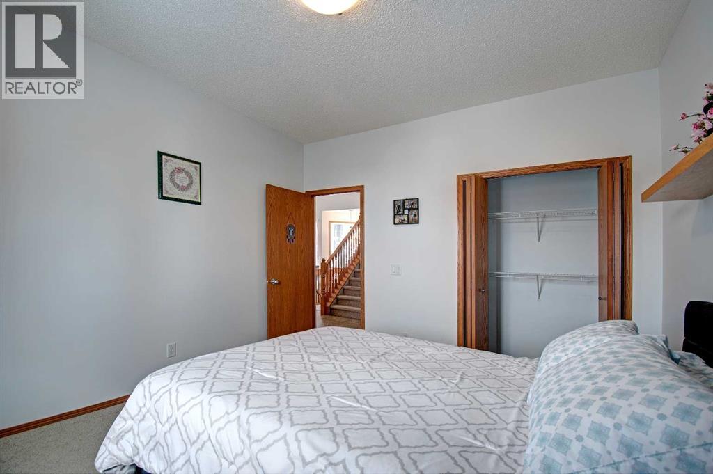 49 Thornfield Close Se, Airdrie, Alberta  T4A 2K7 - Photo 20 - A2298354