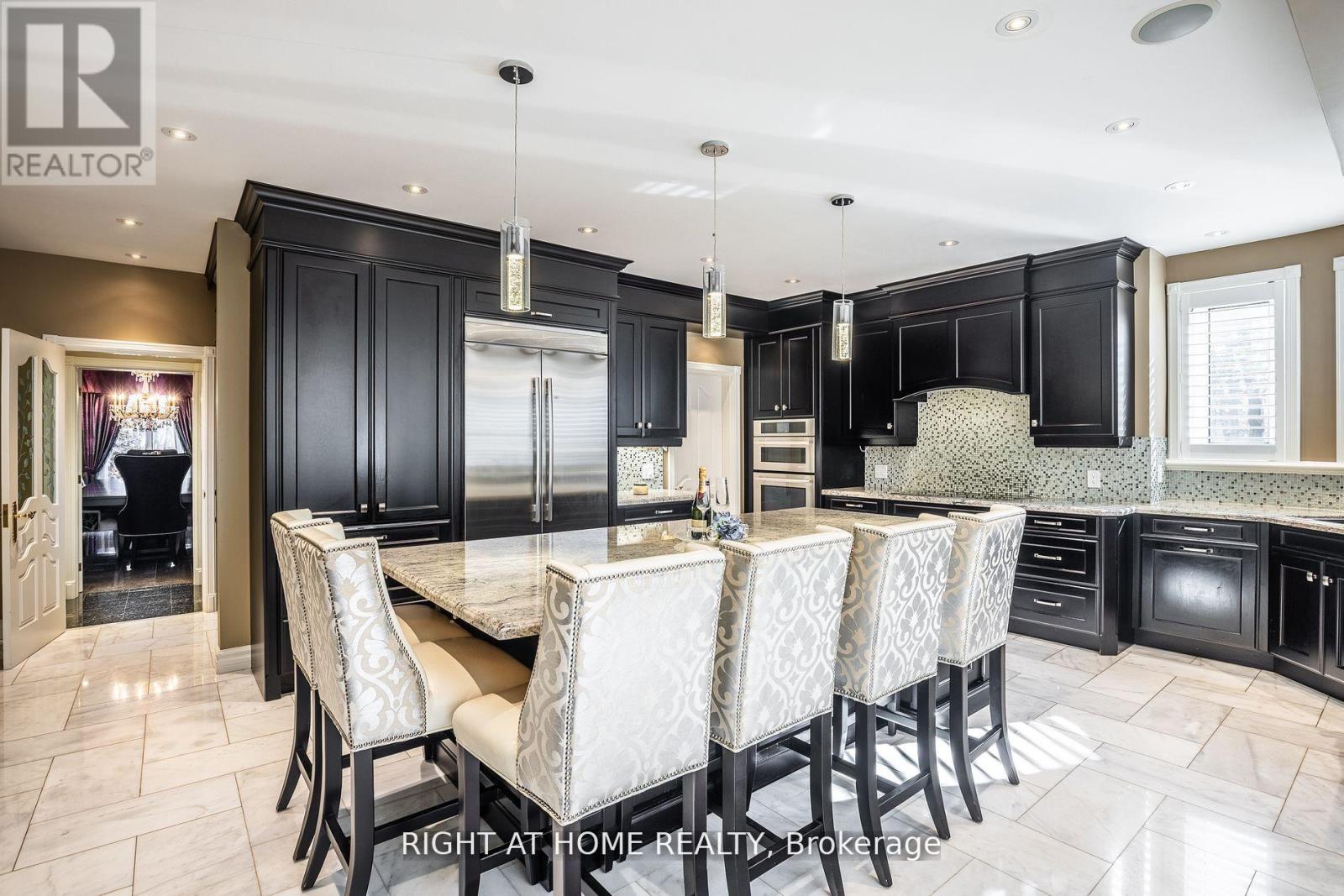 38 Sugarbush Court, Vaughan, Ontario  L4L 2Z2 - Photo 16 - N12962252