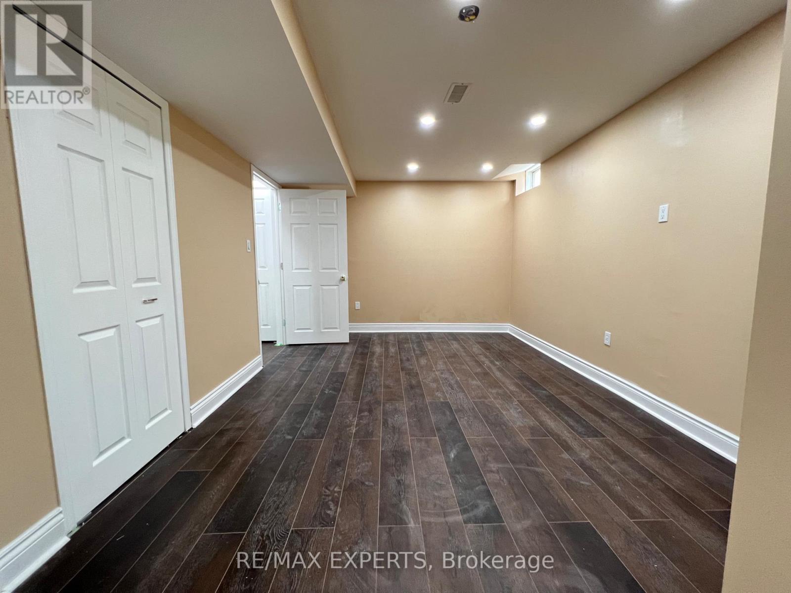 401 Forest Fountain Drive, Vaughan, Ontario  L4H 1W4 - Photo 12 - N12962180