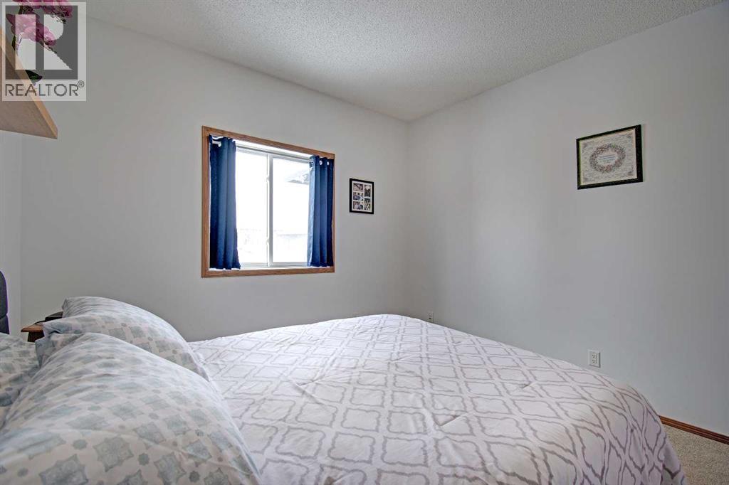 49 Thornfield Close Se, Airdrie, Alberta  T4A 2K7 - Photo 18 - A2298354