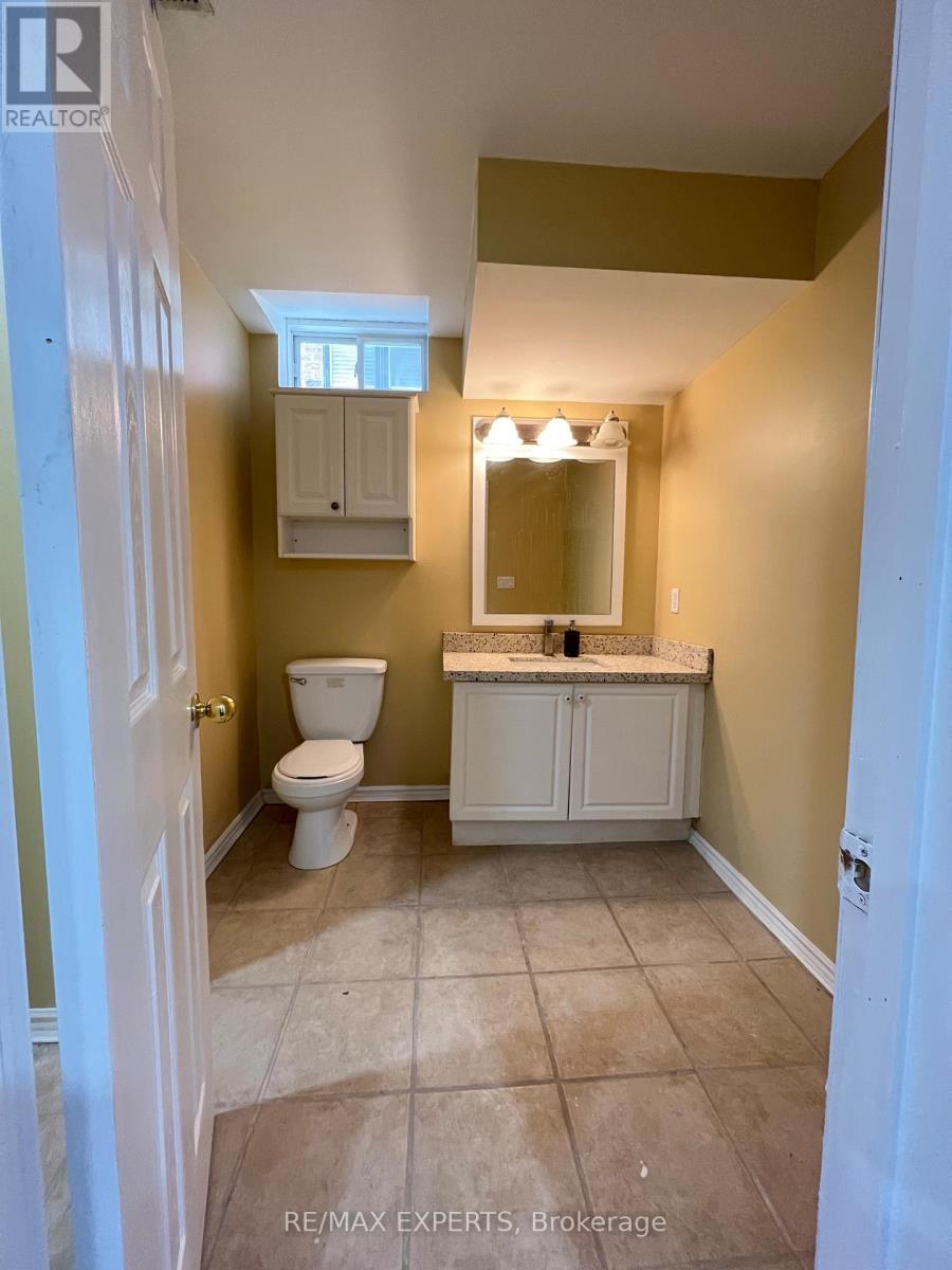 401 Forest Fountain Drive, Vaughan, Ontario  L4H 1W4 - Photo 6 - N12962180