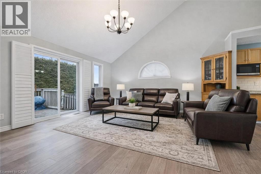 32 Scott Street, Fergus, Ontario  N1M 3S2 - Photo 5 - 40815853