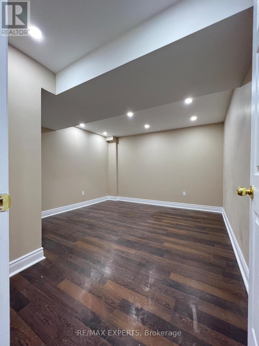 401 Forest Fountain Drive, Vaughan, Ontario  L4H 1W4 - Photo 8 - N12962180