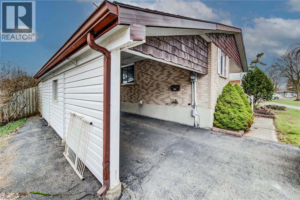 53 Greenock Drive, Kitchener, Ontario  N2E 2J9 - Photo 4 - 40816248