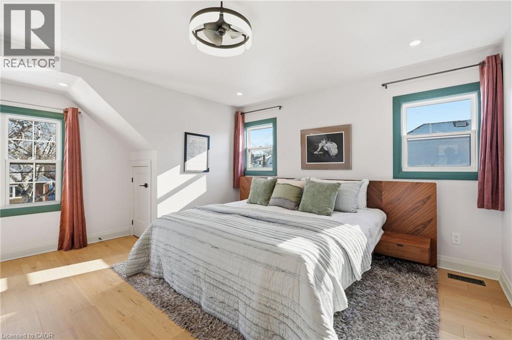 286 East 18th Street, Hamilton, Ontario  L9A 4P6 - Photo 17 - 40818314