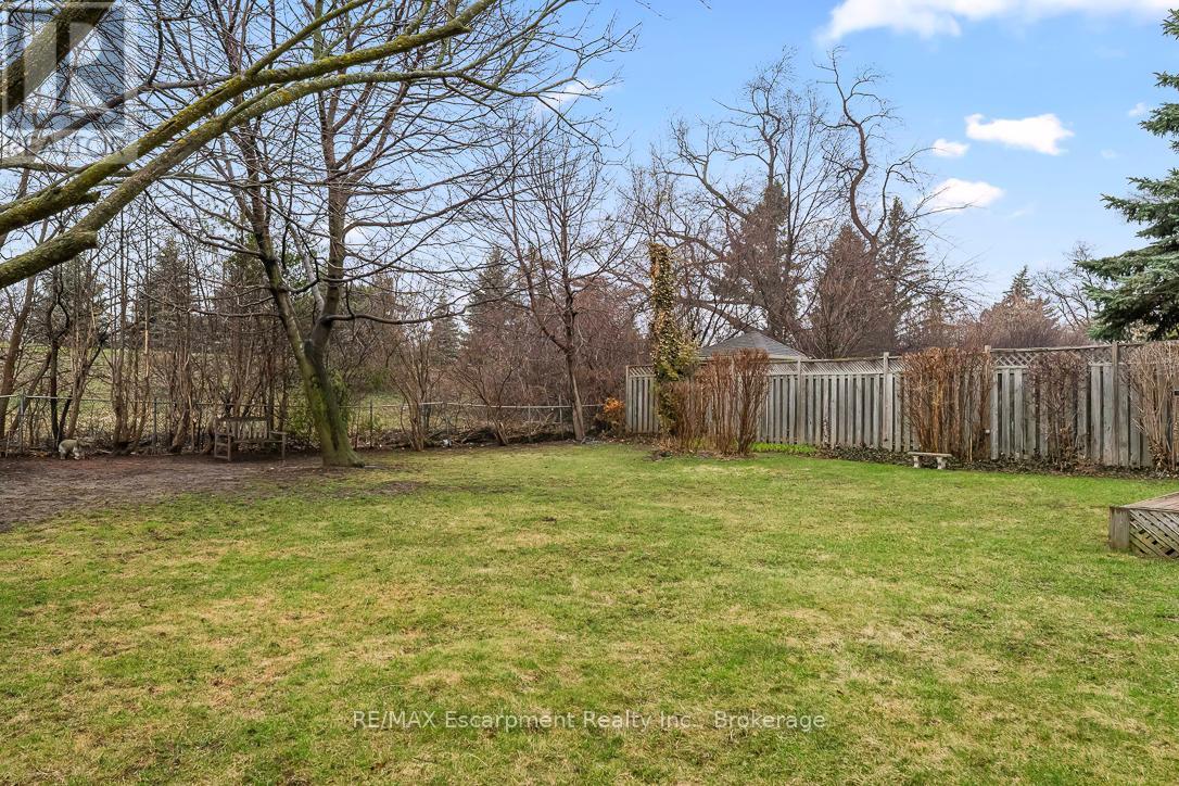 1071 Melvin Avenue, Oakville, Ontario  L6J 2V8 - Photo 46 - W12967236