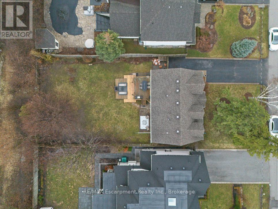 1071 Melvin Avenue, Oakville, Ontario  L6J 2V8 - Photo 48 - W12967236