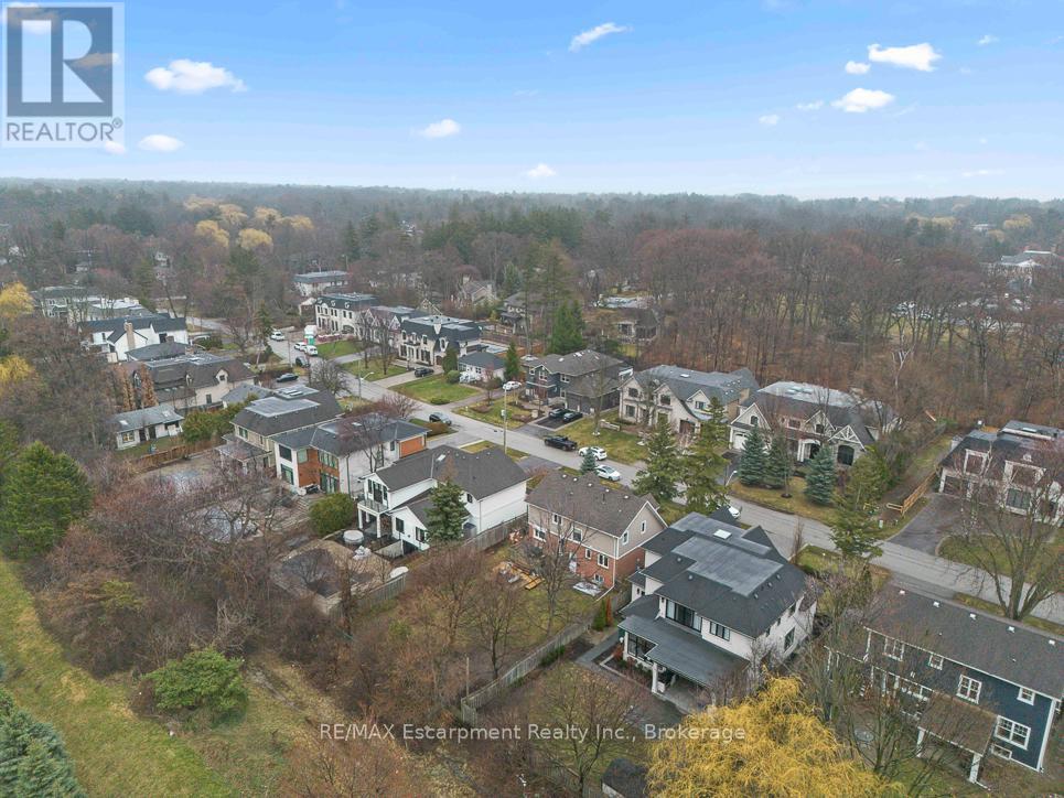 1071 Melvin Avenue, Oakville, Ontario  L6J 2V8 - Photo 50 - W12967236