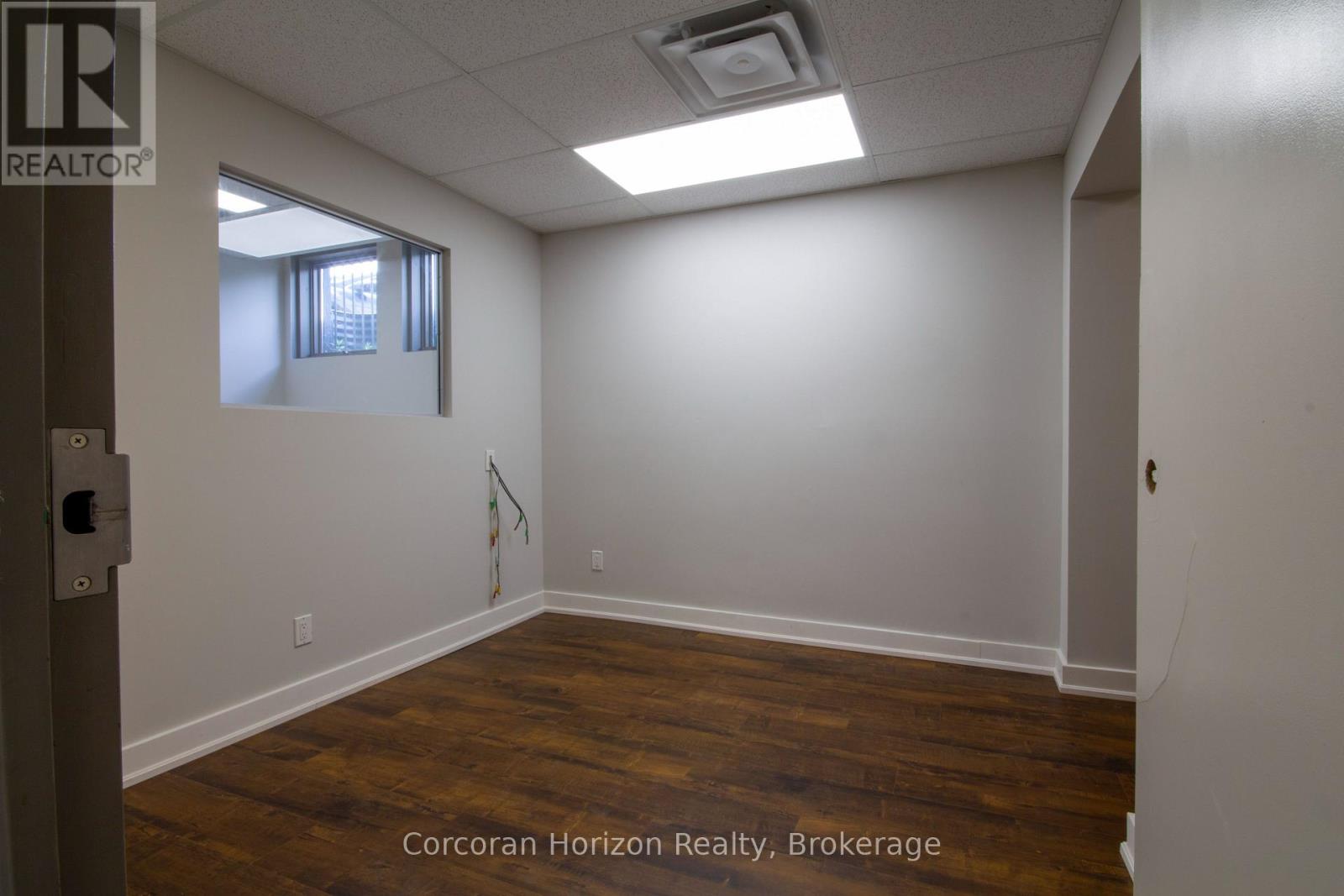 B2a - 1955 King Street E, Hamilton, Ontario  L8K 1W2 - Photo 10 - X12967304