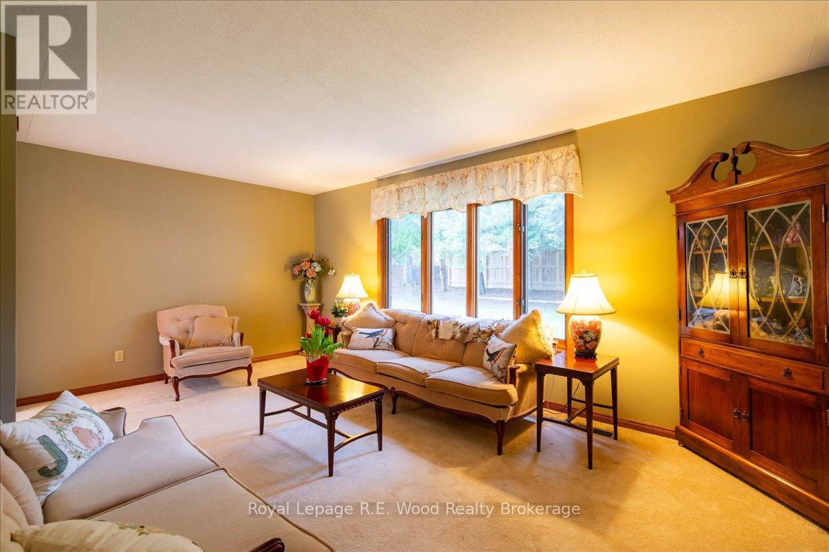 46 Tanager Drive, Tillsonburg, Ontario N4G 5J6 - Photo 12 - X12967222