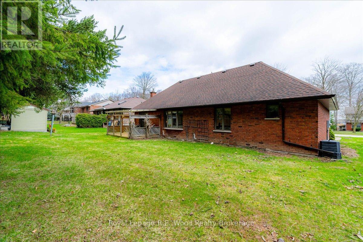 46 Tanager Drive, Tillsonburg, Ontario N4G 5J6 - Photo 4 - X12967222