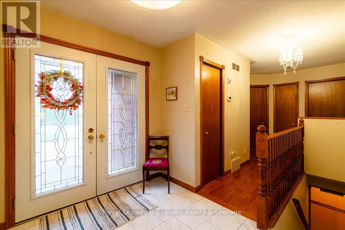 46 Tanager Drive, Tillsonburg, Ontario N4G 5J6 - Photo 8 - X12967222
