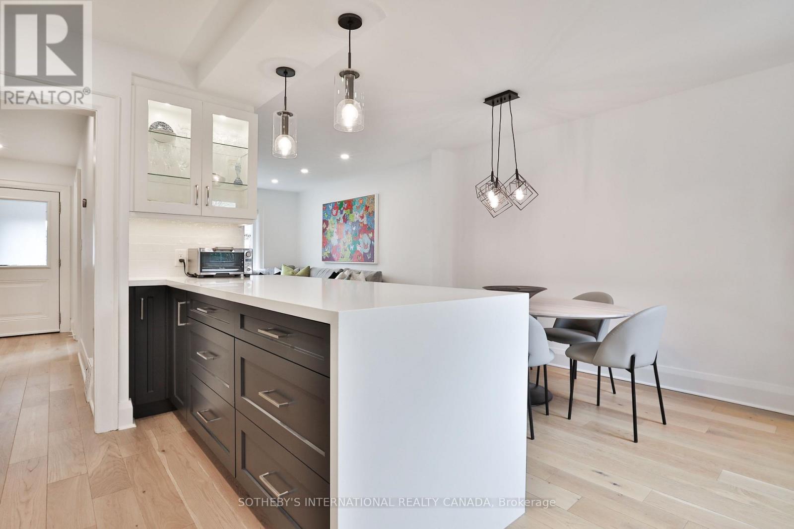 64 Robina Avenue, Toronto, Ontario  M6C 3Y7 - Photo 15 - C12965326