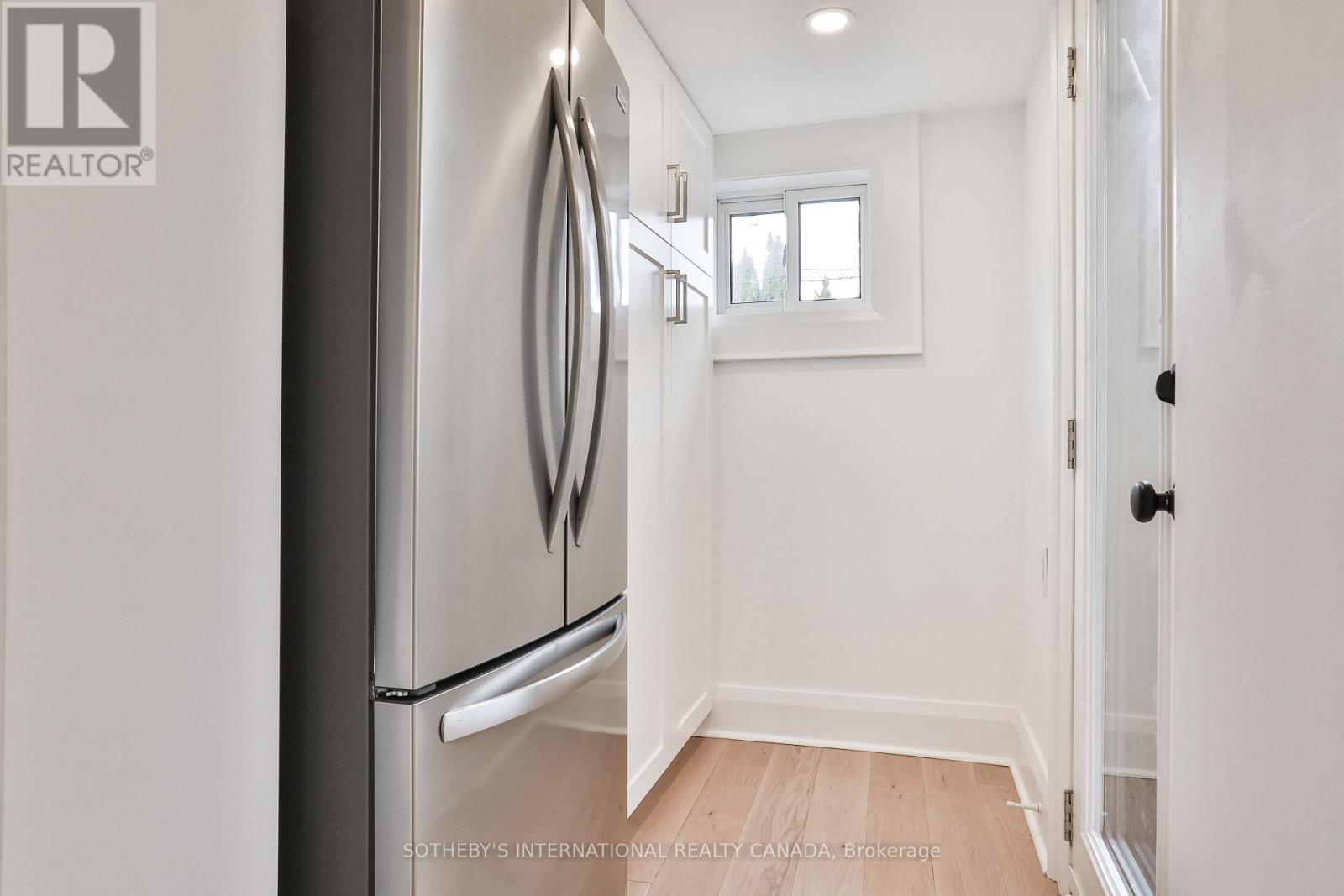 64 Robina Avenue, Toronto, Ontario  M6C 3Y7 - Photo 16 - C12965326