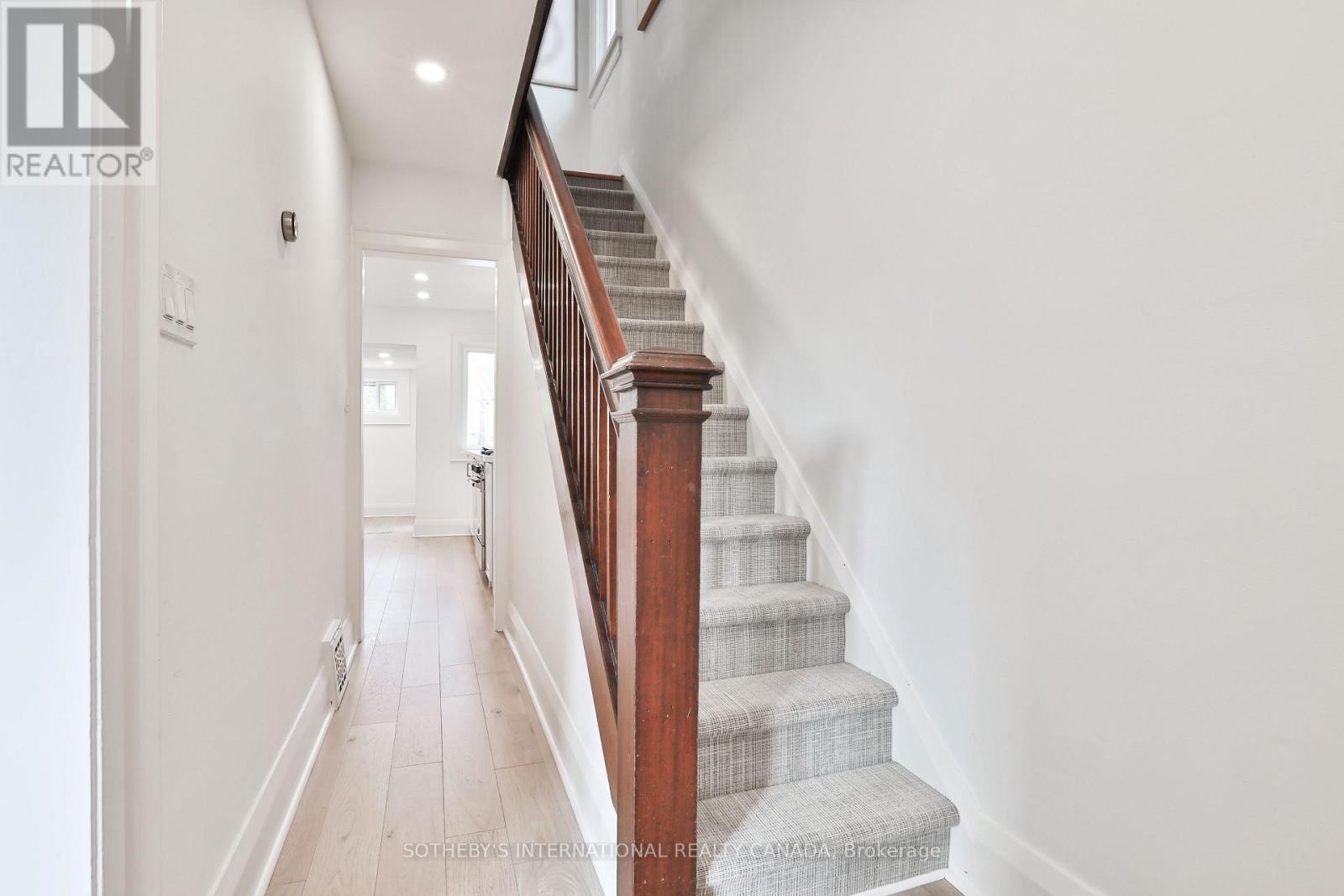 64 Robina Avenue, Toronto, Ontario  M6C 3Y7 - Photo 18 - C12965326