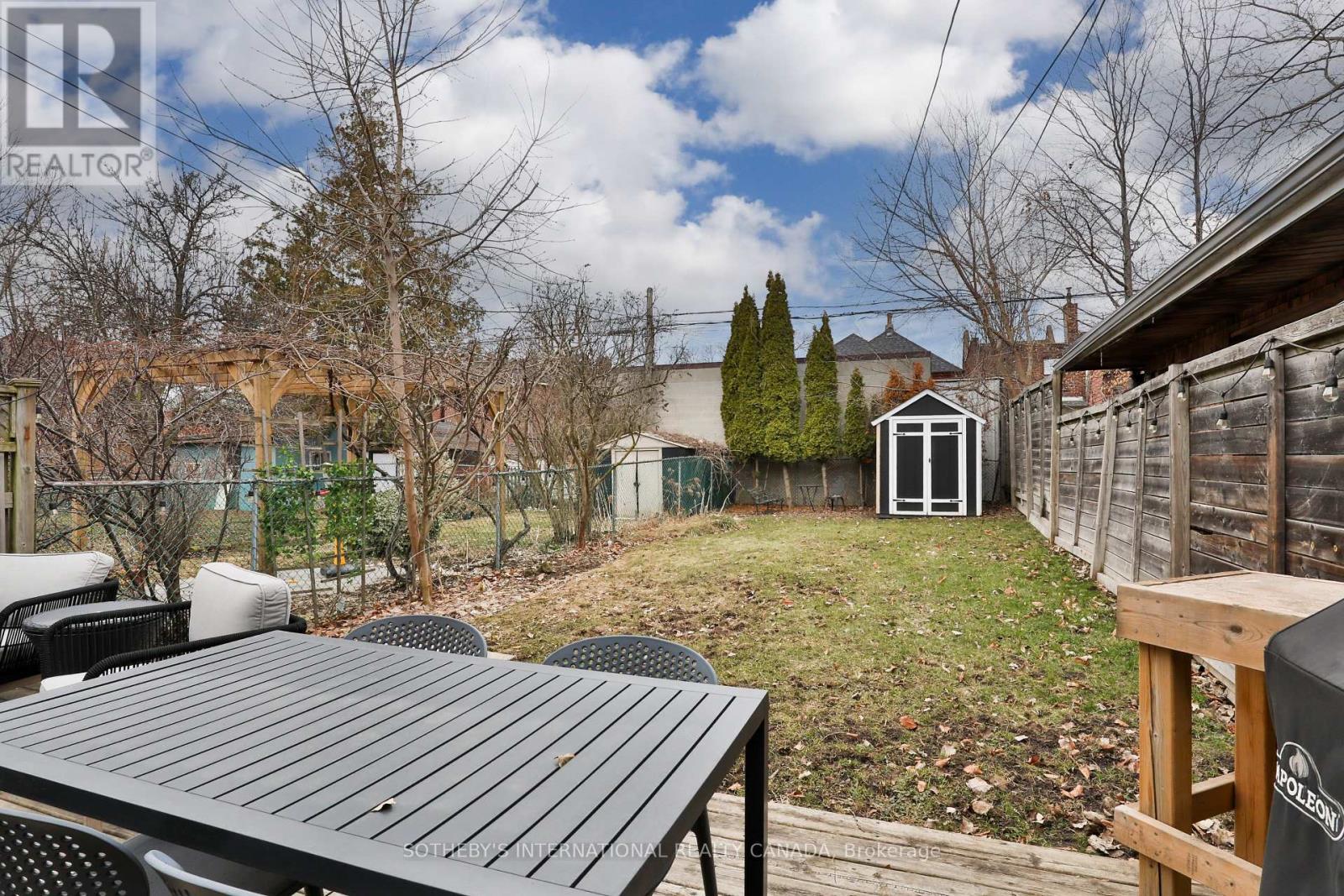 64 Robina Avenue, Toronto, Ontario  M6C 3Y7 - Photo 34 - C12965326