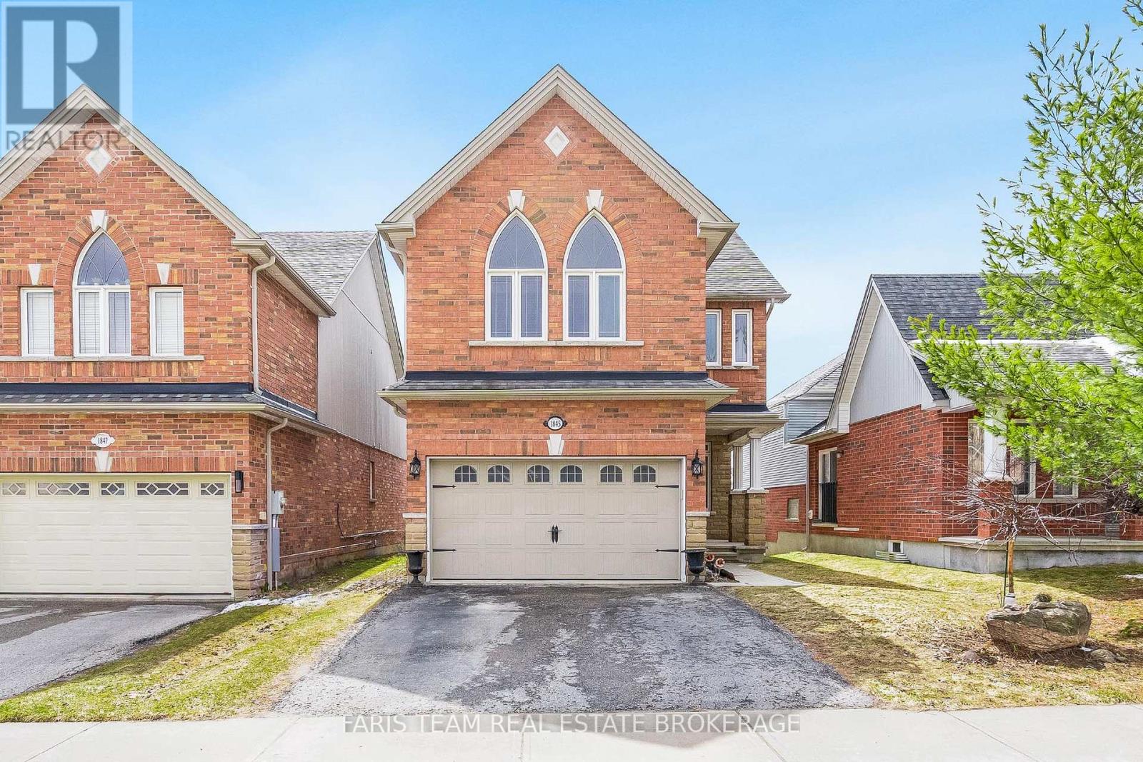 1845 Lamstone Street, Innisfil, Ontario  L9S 4Z8 - Photo 2 - N12821762