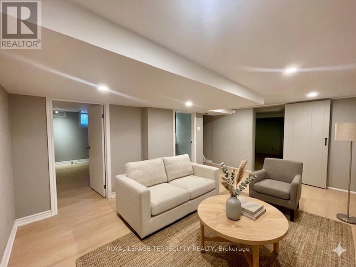 425 River Side Drive, Oakville, Ontario  L6K 3N6 - Photo 31 - W12810830