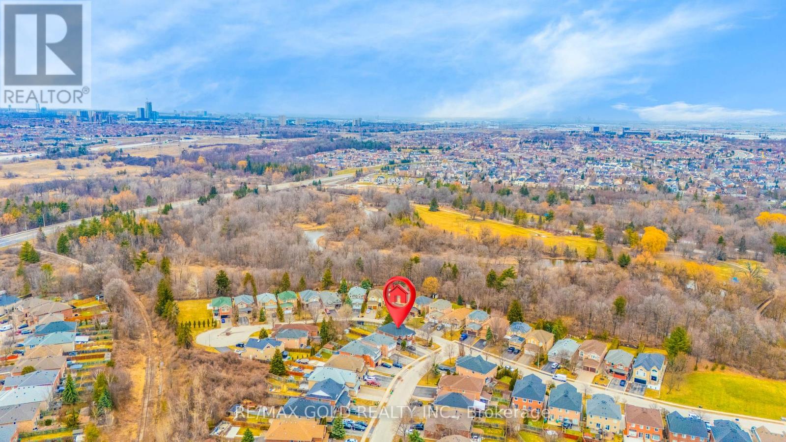 7330 Frontier Ridge, Mississauga, Ontario  L5N 7P7 - Photo 2 - W12926012