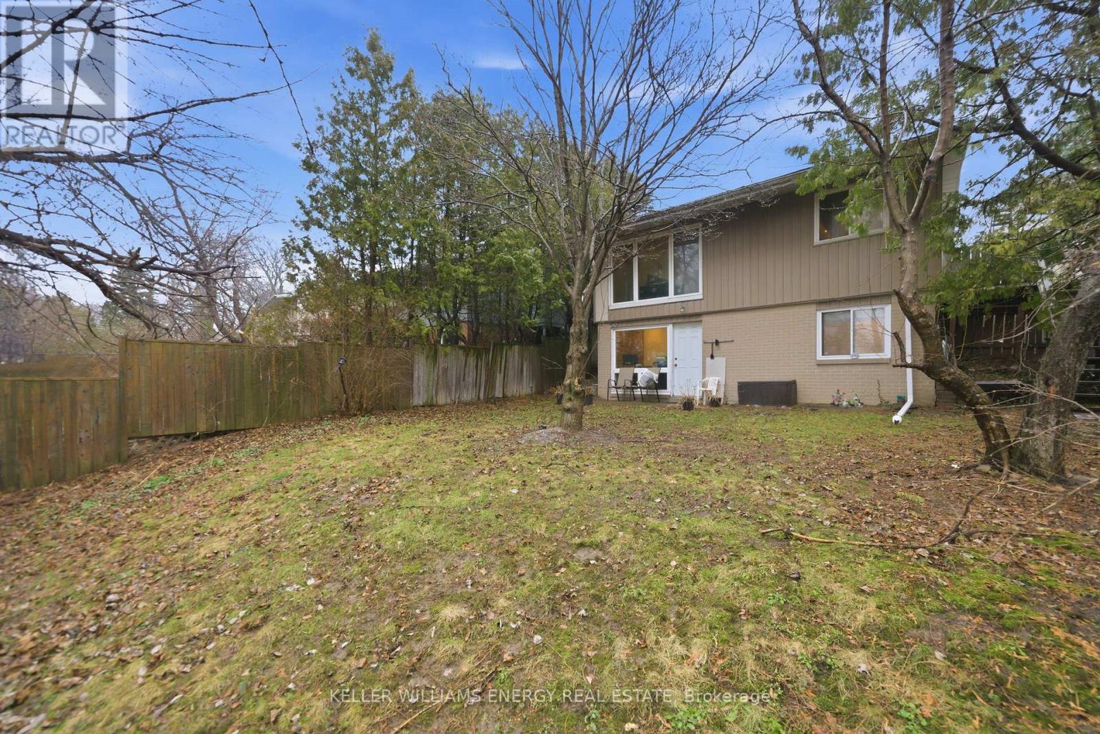 42 Oakley Boulevard, Toronto, Ontario  M1P 3P4 - Photo 13 - E12946598